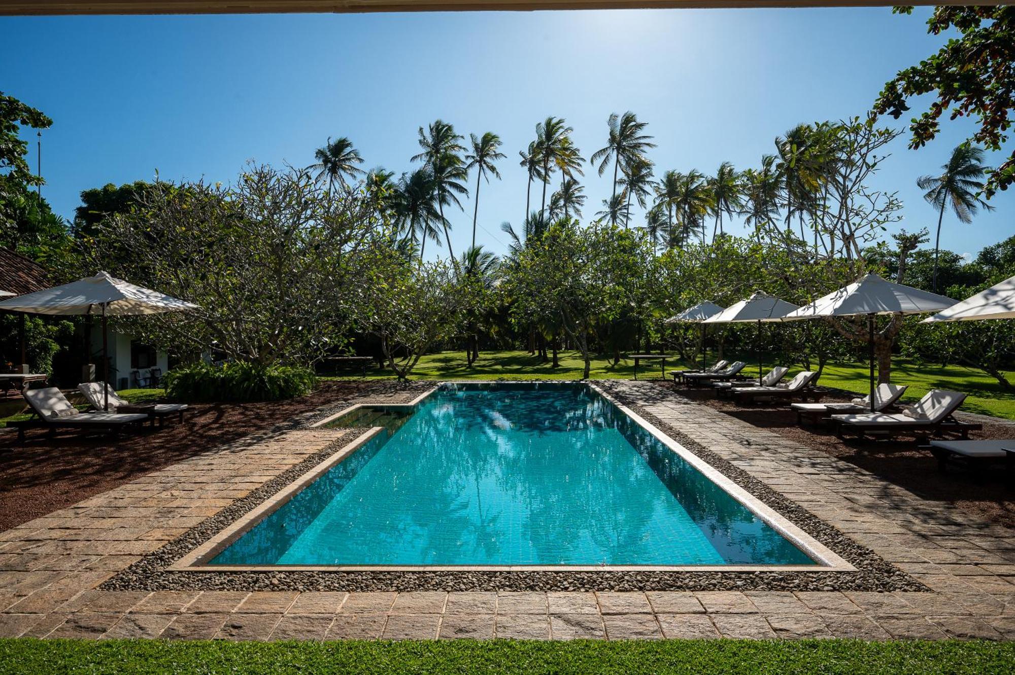 Nyne Hotels Rock Villa, Bentota Buitenkant foto