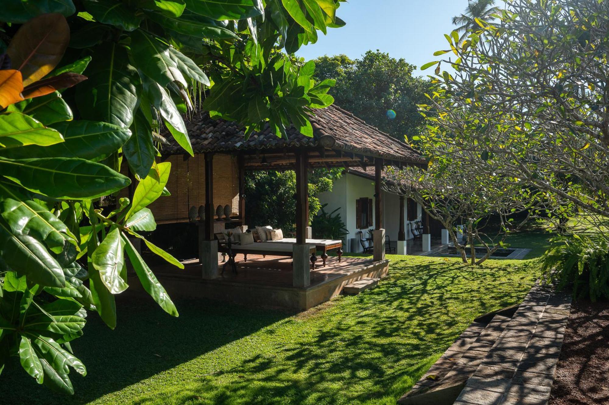 Nyne Hotels Rock Villa, Bentota Buitenkant foto