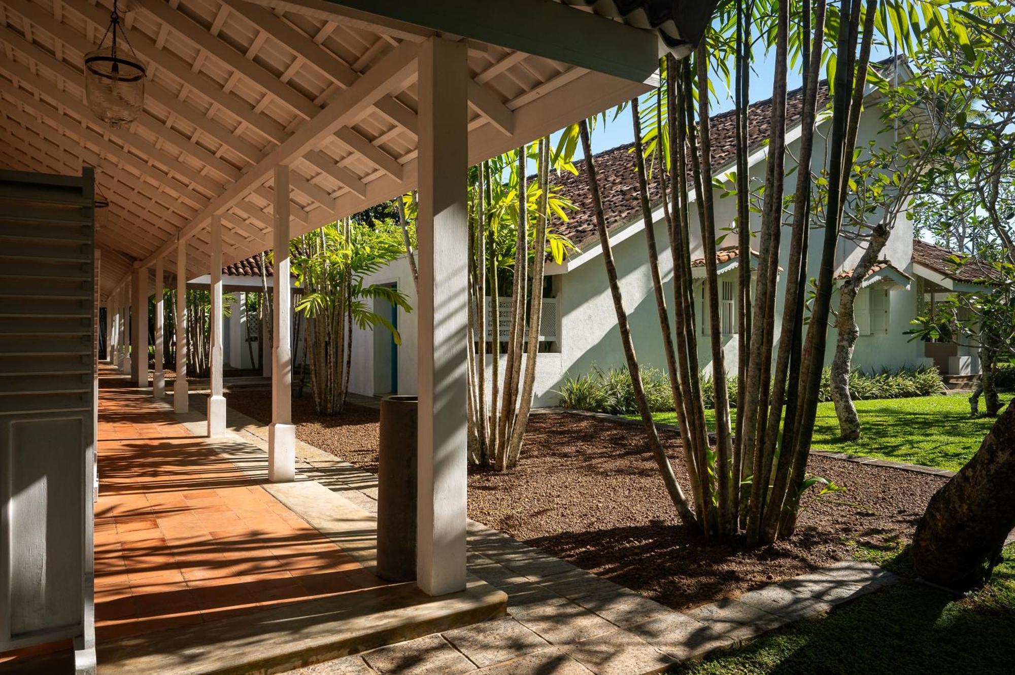 Nyne Hotels Rock Villa, Bentota Buitenkant foto