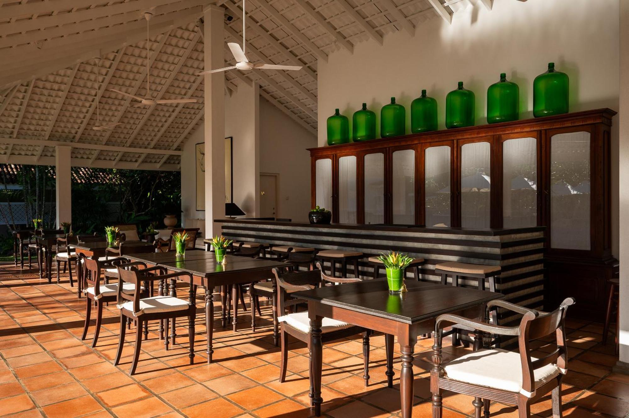 Nyne Hotels Rock Villa, Bentota Buitenkant foto