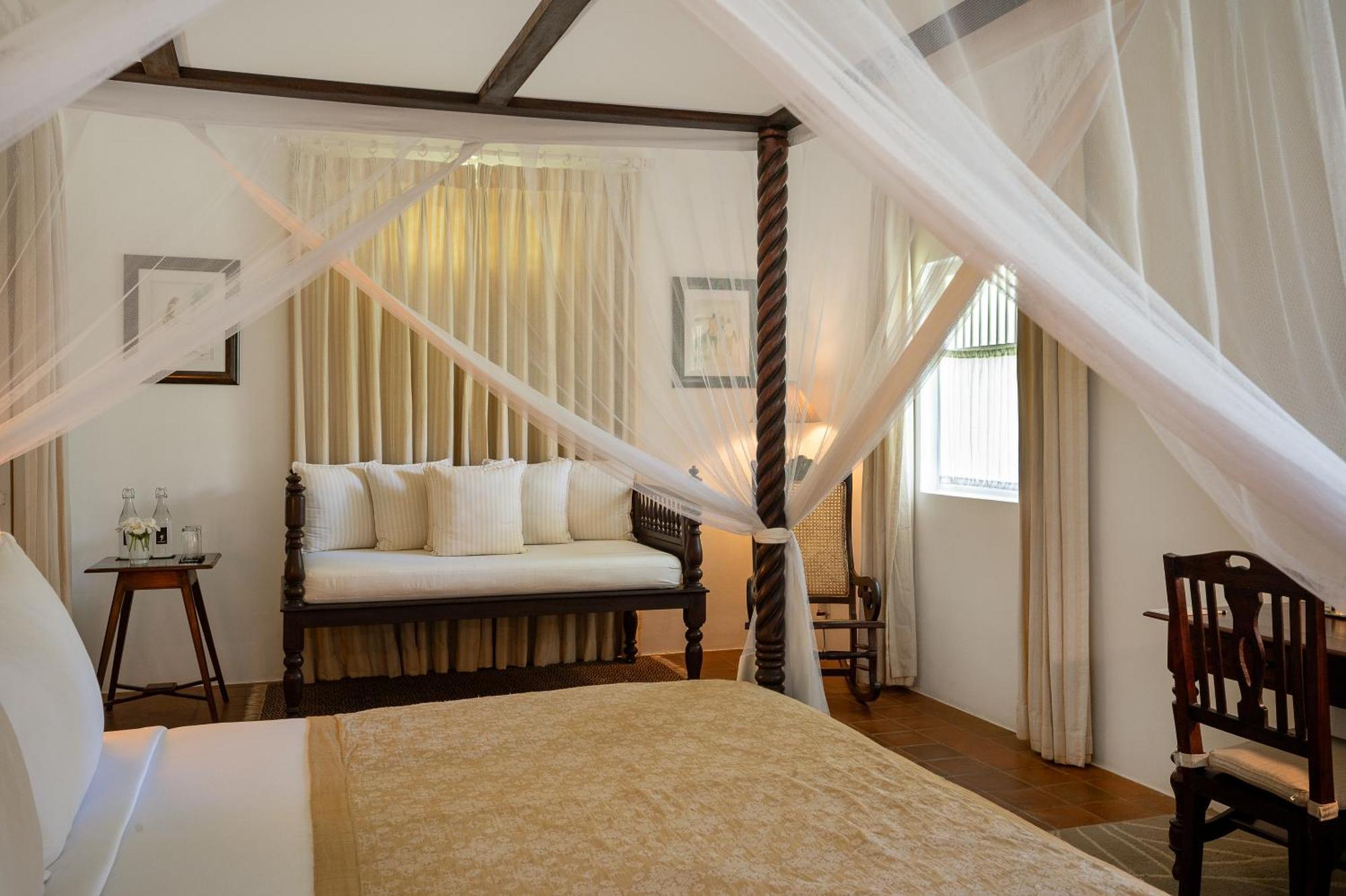 Nyne Hotels Rock Villa, Bentota Buitenkant foto