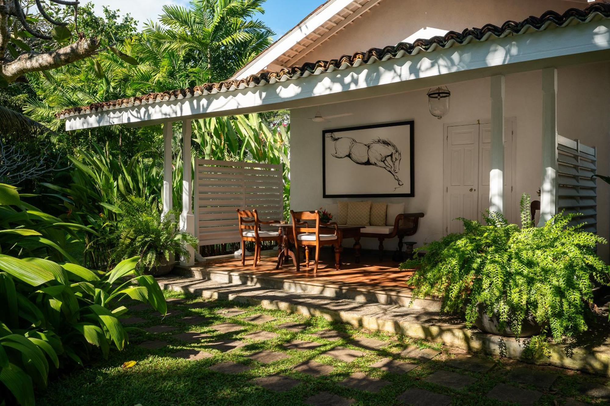 Nyne Hotels Rock Villa, Bentota Buitenkant foto